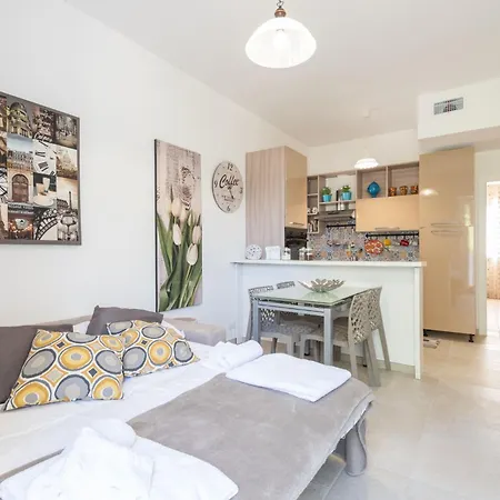 Apartment Antonella's House - C *